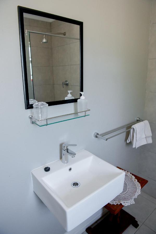 Plumbago Cottages Robertson Bagian luar foto